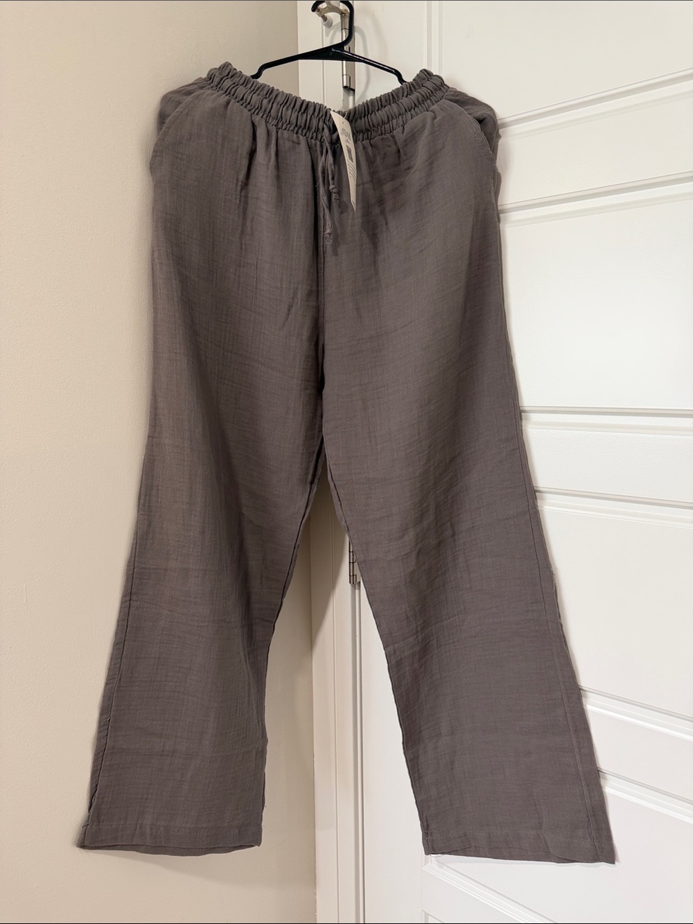Relaxed Drawstring Women’s wide leg Pants in Taupe L/XL